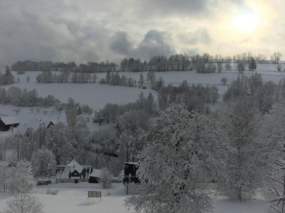 Apartmán Stará škola Vysoké nad Jizerou Esterno foto